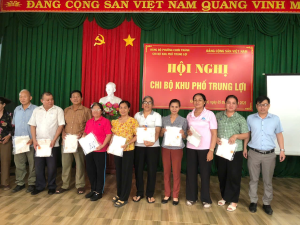 HỘI NÔNG DÂN PHƯỜNG CHƠN THÀNH PHỐI HỢP TỔ CHỨC TƯ VẤN NGHỀ NGHIỆP, GIỚI THIỆU VIỆC LÀM VÀ GIỚI THIỆU CÁC GÓI VAY CHO HỘI VIÊN