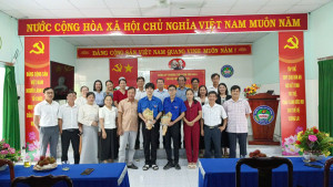 ĐẢNG BỘ TRƯỜNG THPT CHU VĂN AN A TỔ CHỨC LỄ KẾT NẠP ĐẢNG CHO 2 QUẦN CHÚNG ƯU TÚ LÀ HỌC SINH LỚP 12