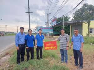 KHU PHỐ SUỐI ĐÔI: KỊP THỜI XÓA “ĐIỂM ĐEN” BÃI RÁC TỰ PHÁT, GÓP PHẦN XÂY DỰNG MỸ QUAN ĐÔ THỊ “XANH, SẠCH, ĐẸP”