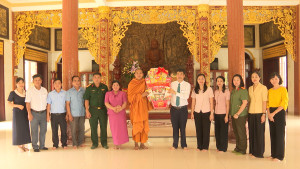 ĐỒNG CHÍ VIÊN HỒNG TIẾN, THÀNH ỦY VIÊN, BÍ THƯ ĐẢNG ỦY PHƯỜNG CHƠN THÀNH, THĂM CHÚC MỪNG ĐẠI LỄ VU LAN BÁO HIẾU NĂM 2026