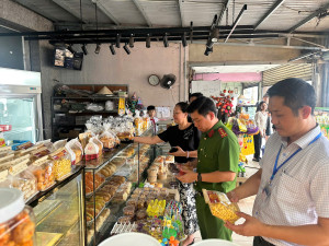 PHƯỜNG CHƠN THÀNH TĂNG CƯỜNG KIỂM TRA AN TOÀN THỰC PHẨM DỊP TẾT TRUNG THU NĂM 2026