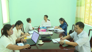 ĐỒNG CHÍ VIÊN HỒNG TIẾN, THÀNH ỦY VIÊN, BÍ THƯ ĐẢNG ỦY...