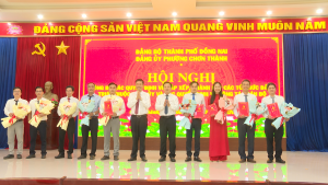 CHƠN THÀNH: CÔNG BỐ CÁC QUYẾT ĐỊNH VỀ SẮP XẾP, THÀNH LẬP VÀ CHỈ ĐỊNH NHÂN SỰ CẤP ỦY CÁC TỔ CHỨC ĐẢNG TRỰC THUỘC ĐẢNG ỦY PHƯỜNG