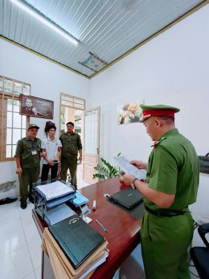 Công an xã Đại Phước thi hành Lệnh bắt bị can để tạm giam đối tượng quản lý sau cai nghiện về hành vi sử dụng trái phép chất ma túy