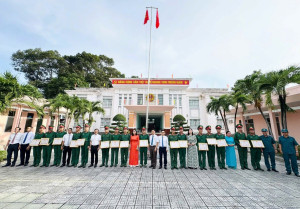 Tuyên dương đột xuất Tập thể, các Cá nhân có thành tích xuất sắc