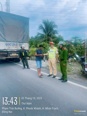 Công an xã Đại Phước phối hợp với Trạm CSGT Ngã ba Thái Lan, Phòng PC08 tăng cường công tác bảo đảm trật tự an toàn giao thông