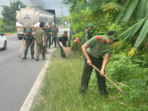 Công an xã Đại Phước tham gia đợt công tác dân vận nhân kỷ niệm 95 năm Ngày truyền thống công tác dân vận của Đảng (15/10/1930 – 15/10/2025)