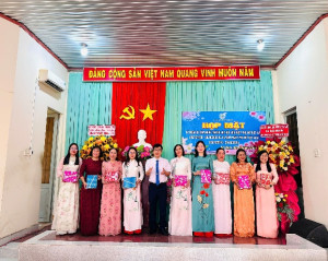 Họp mặt kỷ niệm 95 năm ngày thành lập hội LHPN Việt Nam  (20/10/1930 – 20/10/2025) và 15 năm ngày phụ nữ Việt Nam (20/10/2010 – 20/10/2025)