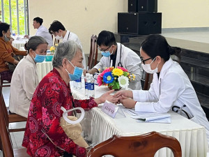 Xã Đại Phước tổ chức khám, chữa bệnh, cấp thuốc miễn phí cho người dân ngày 23/11/2025