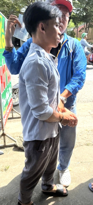 Công an xã Đại Phước bắt giữ đối tượng cướp giật tài sản đang lẩn trốn, bàn giao cho Công an phường Tân Hưng, Thành phố Hồ Chí Minh xử lý