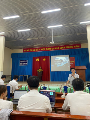 UBND xã Đại Phước chủ động triển khai ứng dụng phòng họp không giấy