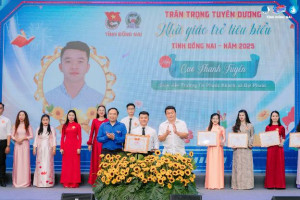 Tấm Gương Bí Thư Chi Đoàn Đạt Danh Hiệu “Nhà Giáo Trẻ Tiêu Biểu” Cấp Tỉnh Năm 2025