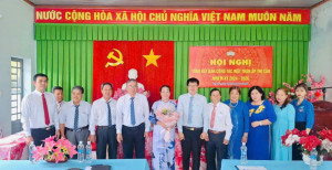 Ban Công tác Mặt trận ấp Thị Cầu - Gương sáng điển hình  trong phong trào “Người tốt, việc tốt”