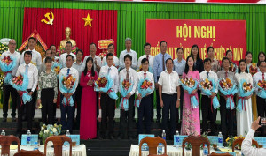 Xây dựng Đảng vững mạnh – Nền tảng cho Đảng bộ xã phát triển.