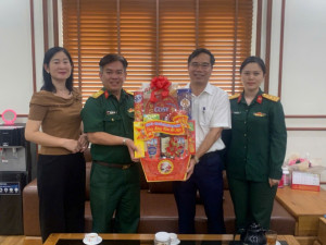 Ban Chỉ huy Khu vực Phòng thủ 1 - Long Thành đến thăm, chúc tết