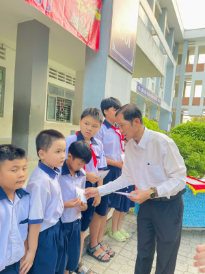 Hội nông dân xã Đại Phước thực hiện chăm lo cho con em hội viên trên địa bàn xã