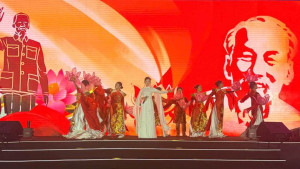 Xã Đại Phước tổ chức chương trình ca nhạc đặc biệt và bắn pháo hoa chào mừng các ngày lễ lớn