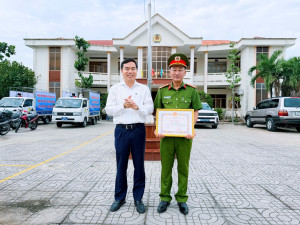 Công an xã Đại Phước được khen thưởng tại Lễ chào cờ Tổ quốc tháng 6/2026