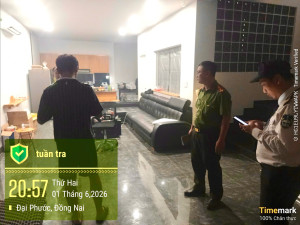 Công an xã Đại Phước tăng cường kiểm tra hoạt động lưu trú của người nước ngoài trên địa bàn