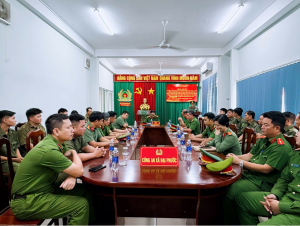 Công an xã Đại Phước ra quân hưởng ứng đợt cao điểm quản lý, vận động thu hồi vũ khí, vật liệu nổ, công cụ hỗ trợ, pháo và tấn công, trấn áp tội phạm dịp Lễ Quốc khánh 02/9