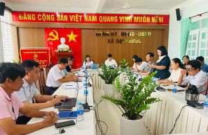 Thường trực Hội đồng nhân dân xã Đại Phước giám sát công tác quản lý và hoạt động truyền thanh trên địa bàn xã