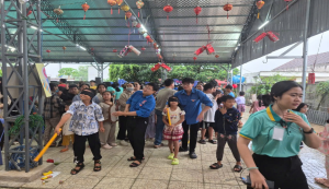 Đêm hội trăng rằm – trao yêu thương, gửi niềm vui đến thiếu nhi xã đại phước