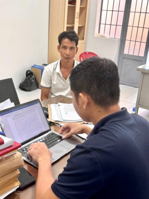 Công an xã Đại Phước kiên trì vận động, thuyết phục đối tượng đánh bạc ra đầu thú