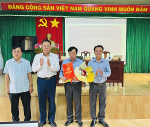 ĐẢNG ỦY XÃ TỔ CHỨC CÁC PHIÊN HỌP THƯỜNG TRỰC VÀ BAN THƯỜNG VỤ