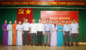 HỘI NGHỊ CÔNG BỐ VÀ TRAO QUYẾT ĐỊNH THÀNH LẬP CÁC CHI BỘ TRƯỜNG HỌC, CHI BỘ TRẠM Y TẾ