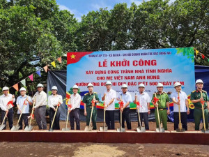 LỄ KHỞI CÔNG XÂY NHÀ TÌNH NGHĨA CHO MẸ VIỆT NAM ANH HÙNG...