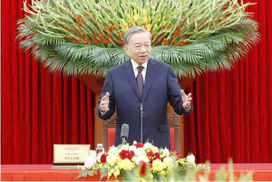 Tổng Bí thư Tô Lâm trong buổi gặp mặt thân mật với 95 Nông dân Việt Nam xuất sắc