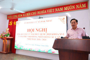 Ông Tô Hoài Nam - PBT.Đảng ủy - CT.UBND xã chủ trì hội nghị