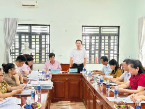 Đoàn công tác của Hội Nông dân tỉnh Đồng Nai làm việc tại xã...