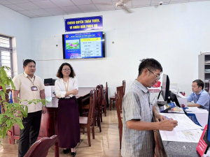 Kiểm tra công tác cải cách hành chính, kiểm soát thủ tục hành chính tại xã Đăk Ơ và các địa phương