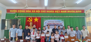 ĐĂK Ơ CHUNG TAY CHĂM LO CHO HỌC SINH MÙA TỰU TRƯỜNG NĂM HỌC...