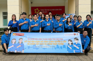 Trung tâm phục vụ hành chính công xã Dầu Giây ra quân đội hình thanh niên tình nguyện hỗ trợ vận hành mô hình chính quyền 2 cấp và cung cấp dịch vụ công trực tuyến