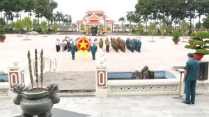 Quang cảnh lễ viếng (1)
