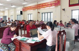 ĐẨY MẠNH GIẢI NGÂN VỐN VAY HỘ NGHÈO VÀ CÁC ĐỐI TƯỢNG CHÍNH SÁCH KHÁC TRÊN ĐỊA BÀN XÃ DẦU GIÂY.