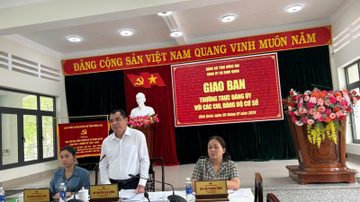 THƯỜNG TRỰC ĐẢNG ỦY XÃ ĐỊNH QUÁN TỔ CHỨC HỘI NGHỊ GIAO BAN VỚI CÁC CHI, ĐẢNG BỘ CƠ SỞ