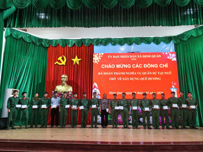 TẶNG QUÀ