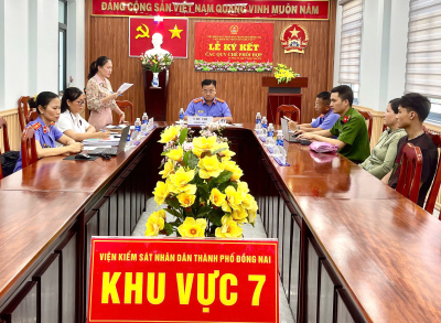 HỌP XEM XÉT, QUYẾT ĐỊNH ÁP DỤNG BIỆN PHÁP XỬ LÝ CHUYỂN HƯỚNG TẠI CỘNG ĐỒNG ĐỐI VỚI NGƯỜI PHẠM TỘI LÀ TRẺ CHƯA THÀNH NIÊN.
