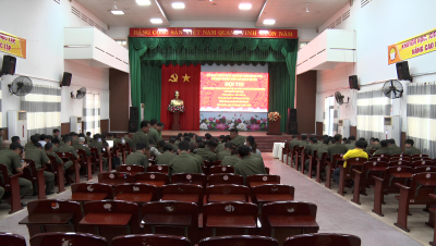 Các thí sinh tham gia Hội thi lực lượng tham gia bảo vệ ANTT ở cơ giỏi cấp xã lần thứ I