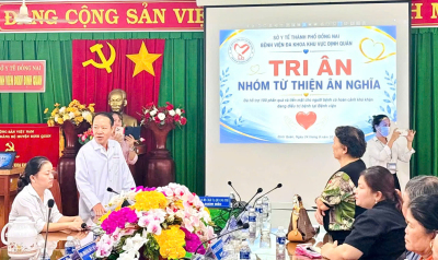 TRAO TẶNG 100 PHẦN QUÀ ĐẾN BỆNH NHÂN CÓ HOÀN CẢNH KHÓ KHĂN