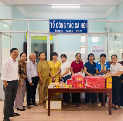 MANG TRUNG THU ẤM ÁP ĐẾN VỚI CÁC BỆNH NHÂN