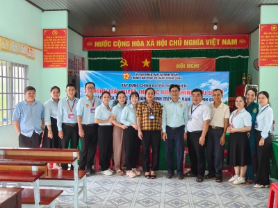 XÃ ĐỊNH QUÁN RA QUÂN TRIỂN KHAI MÔ HÌNH “GIẢI QUYẾT THỦ TỤC...