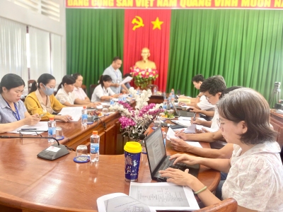 KIỂM TRA CÔNG TÁC PHÒNG CHỐNG DỊCH BỆNH GIA SÚC TẠI XÃ ĐỊNH...