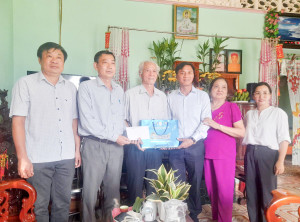 Xin tri ân những đóng góp, hy sinh xương máu của thương binh, bệnh binh, gia đình có công với cách mạng