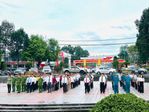 Xã Đồng Phú tổ chức viếng nhà bia tưởng niệm các anh hùng liệt sĩ
