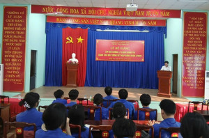 ĐỒNG PHÚ TỔ CHỨC BẾ GIẢNG LỚP BỒI DƯỠNG NHẬN THỨC VỀ ĐẢNG KHÓA 02/2025