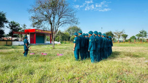 Ban CHQS xã Đồng Phú tổ chức huấn luyện nâng cao chuẩn bị tham gia kiểm tra bắn đạn thật năm 2025 cho lực lượng dân quân